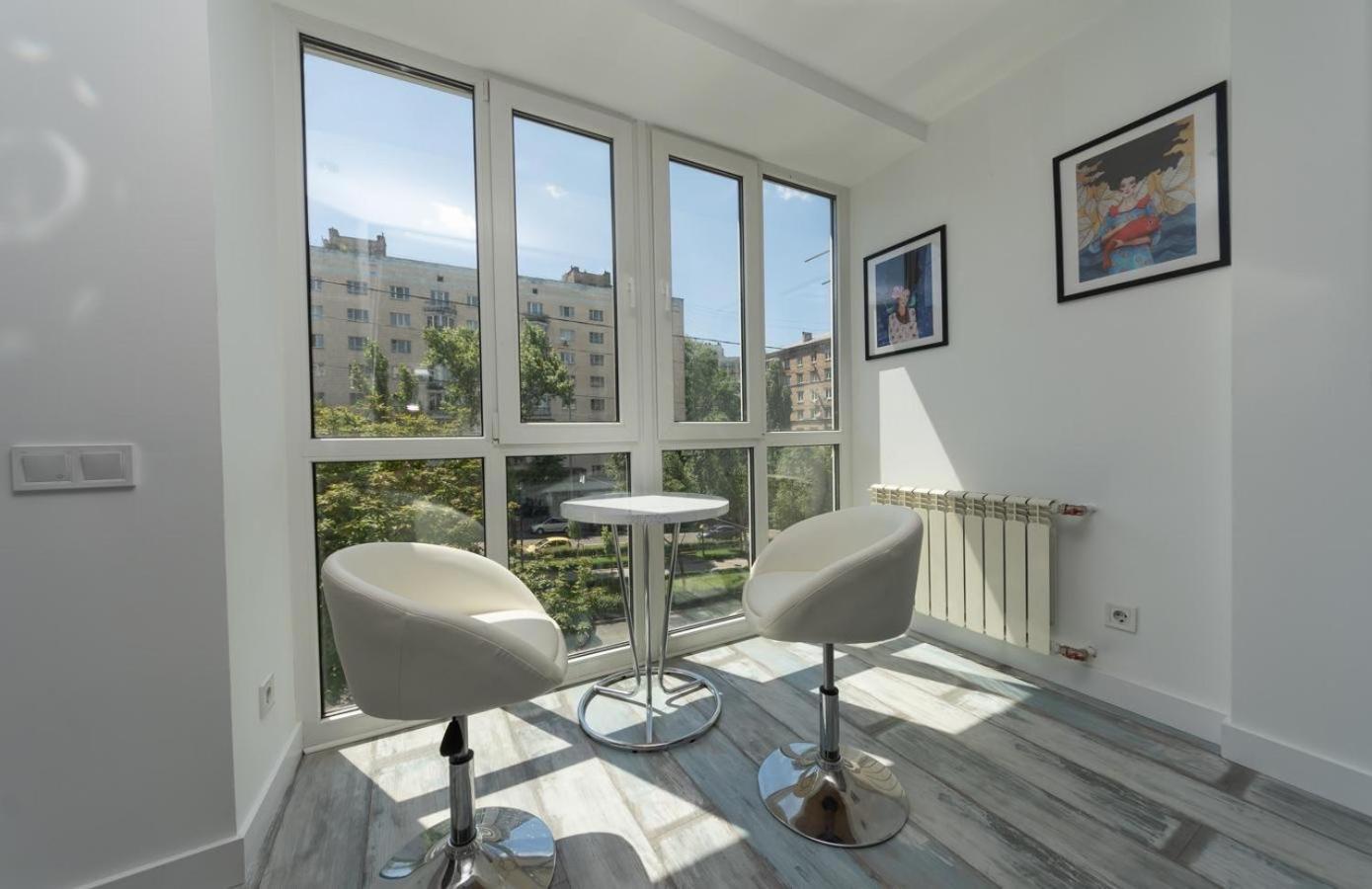 Flat24 On Lesi Ukrainki 3 Apartment Kiev Ngoại thất bức ảnh