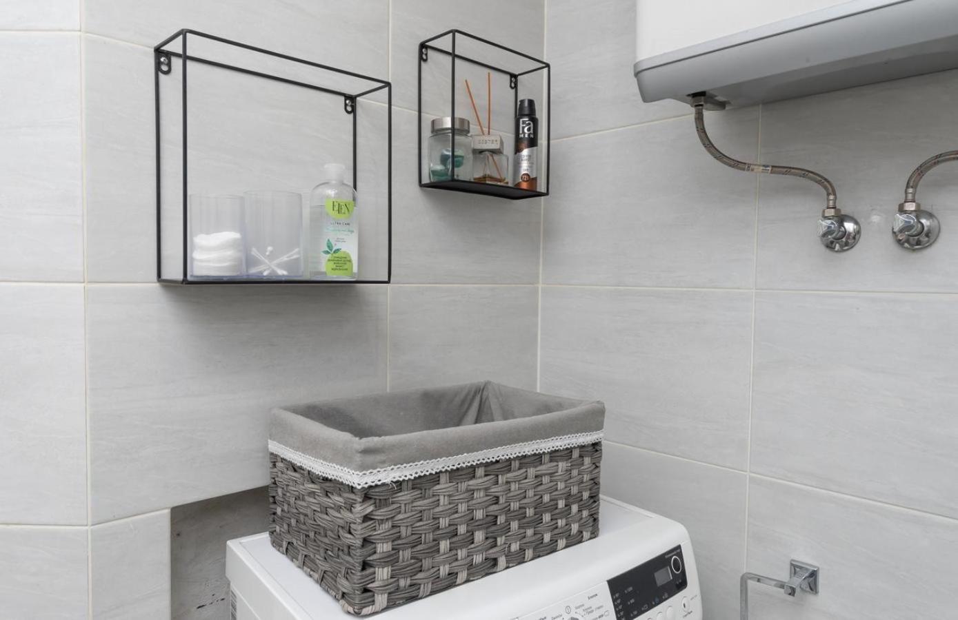 Flat24 On Lesi Ukrainki 3 Apartment Kiev Ngoại thất bức ảnh