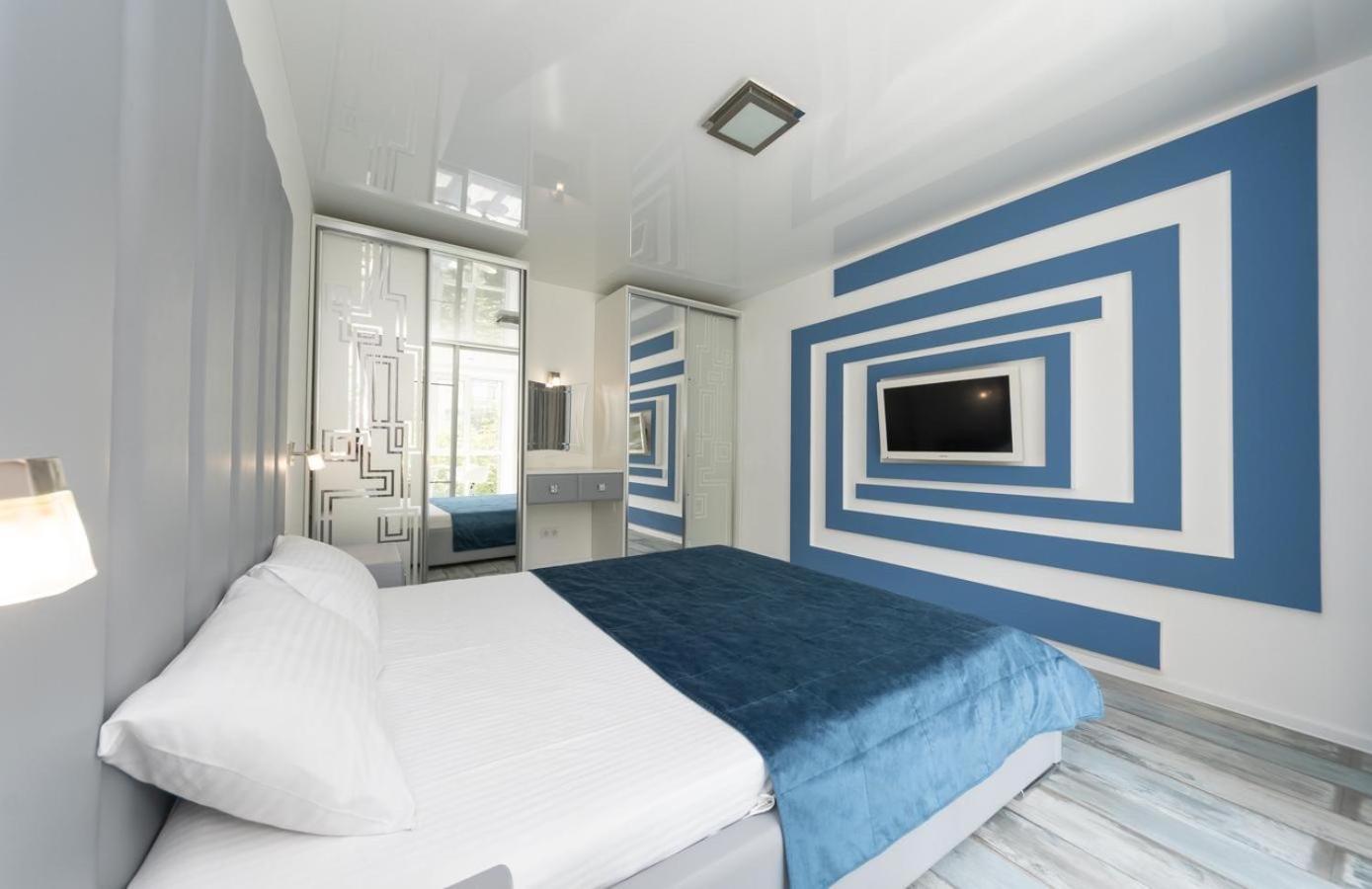Flat24 On Lesi Ukrainki 3 Apartment Kiev Ngoại thất bức ảnh